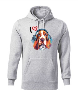 Basset w słuchawkach