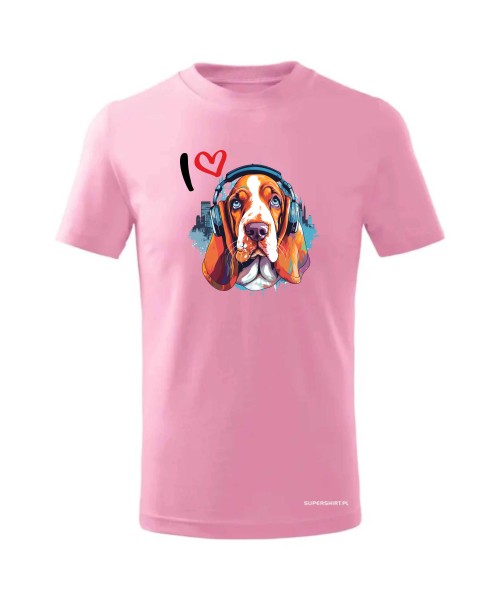Basset w słuchawkach