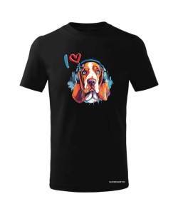 Basset w słuchawkach