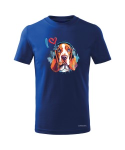 Basset w słuchawkach