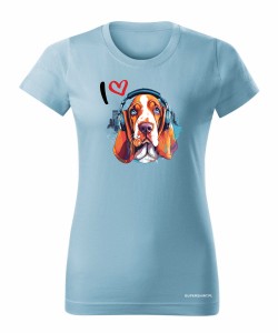 Basset w słuchawkach